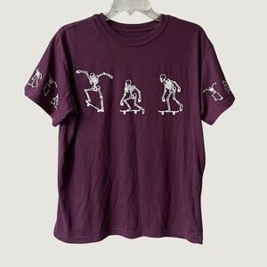 Weekend Warrior Skeleton Skateboard Graphic T Shirt Mens Medium Purple Grunge